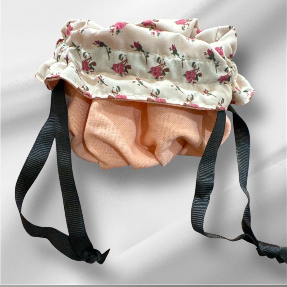 New Gucci Floral Pink Cosmetic pouch (gift with purchase)